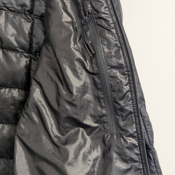 North Face ThermoBall Hoodie - size medium puffer jacket - Picture 4 of 6